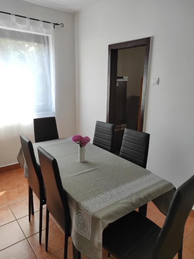 Apartman Domi 슬루니 외부 사진